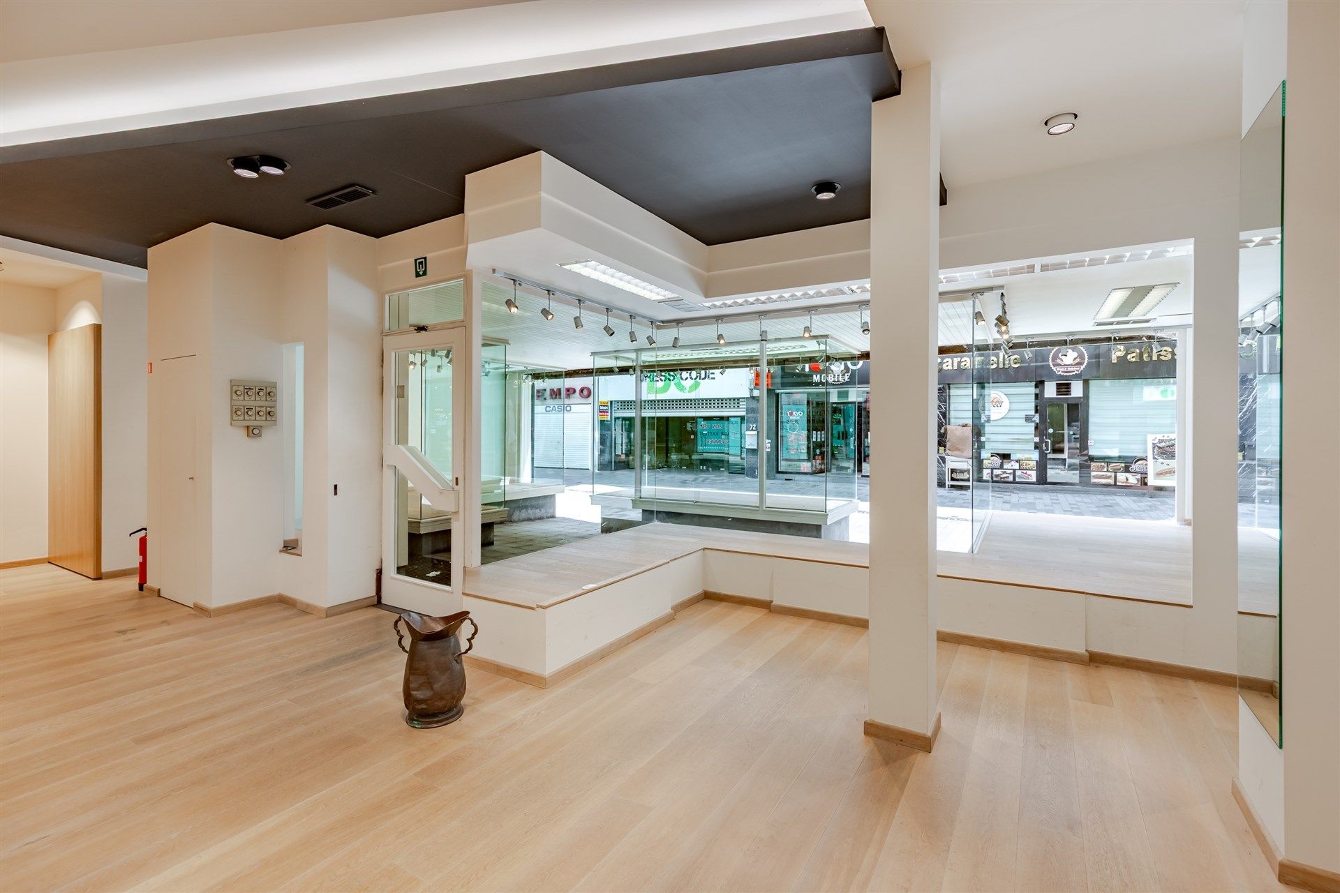 Karaktervol handelshuis in hartje Aalst met tal van mogelijkheden foto 9