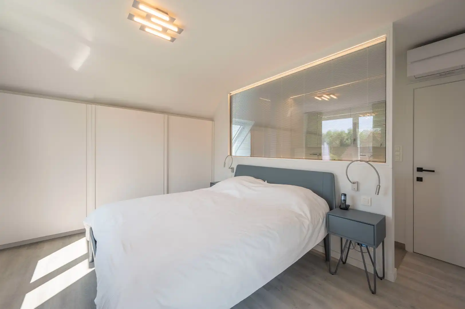 Vrijstaande villa, rustig gelegen in een aangename residentiële omgeving aan de rand van Knokke. foto 25