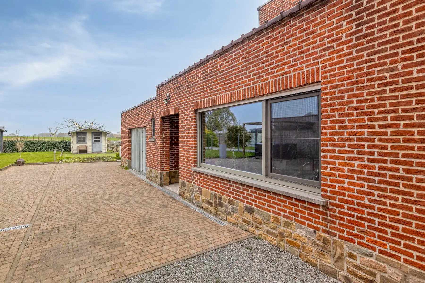 Solide 3-gevelwoning op centrale ligging foto 24