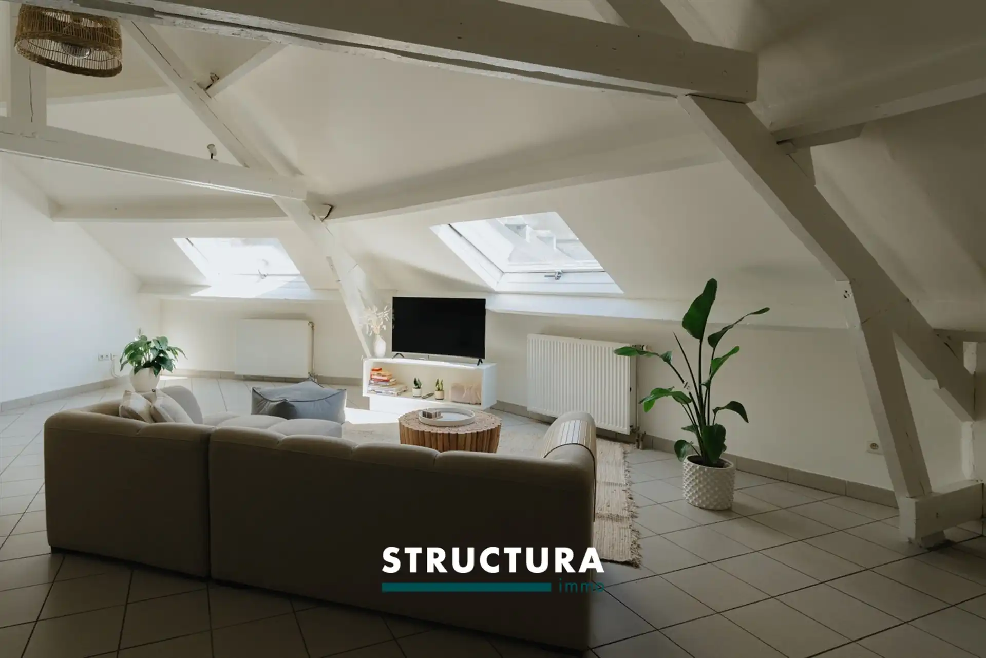 Bemeubelde loft op centrale ligging foto 5