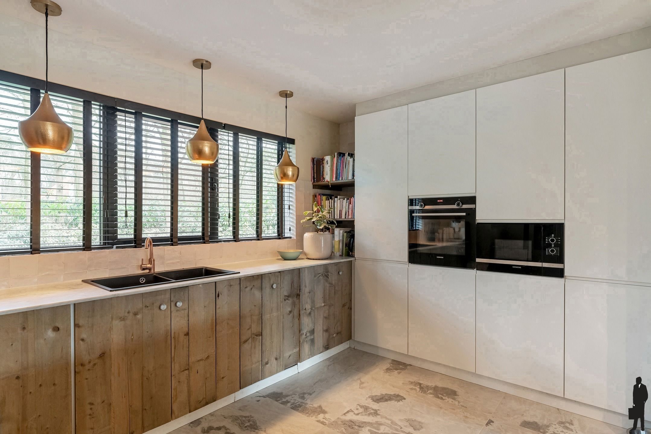 Energiezuinige laagbouwvilla op perceel van Ca. 4822m²! foto 9