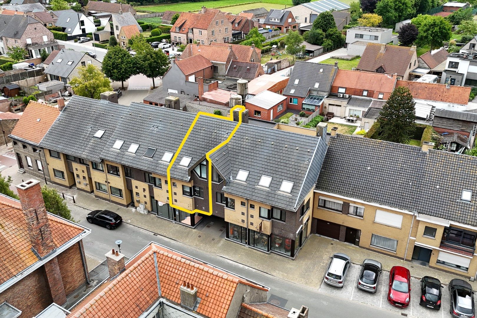 Instapklaar duplexappartement met zongericht terras en mogelijkheid tot garage foto {{pictureIndex}}