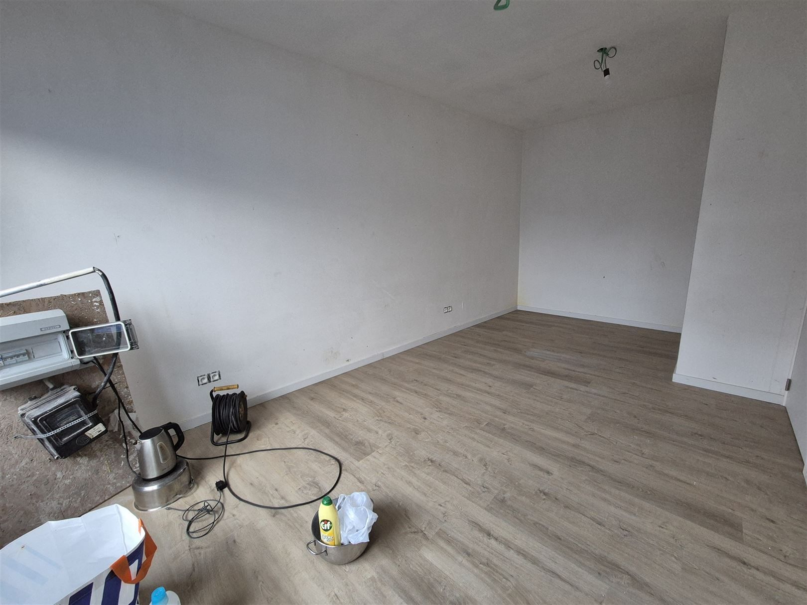 Volledig gerenoveerde, rustig gelegen woning met 4 slaapkamers. foto 3