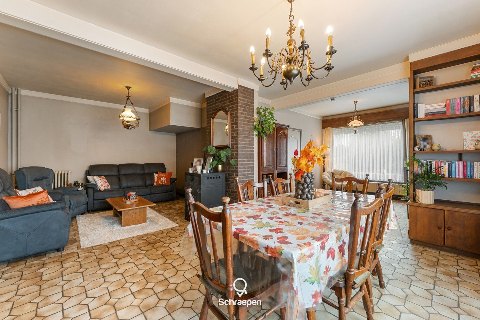 Te renoveren woning met 4 slaapkamers op zuidoostelijk perceel van circa 8,5 are te Zonhoven! foto 2