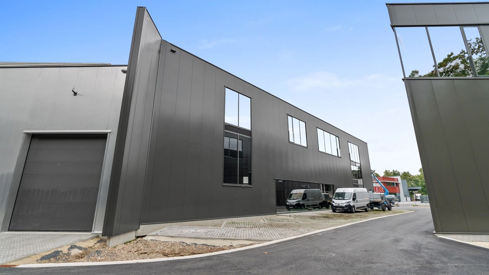Moderne kantoorruimte van 359m2 op een ideale locatie tussen As en Genk foto 28
