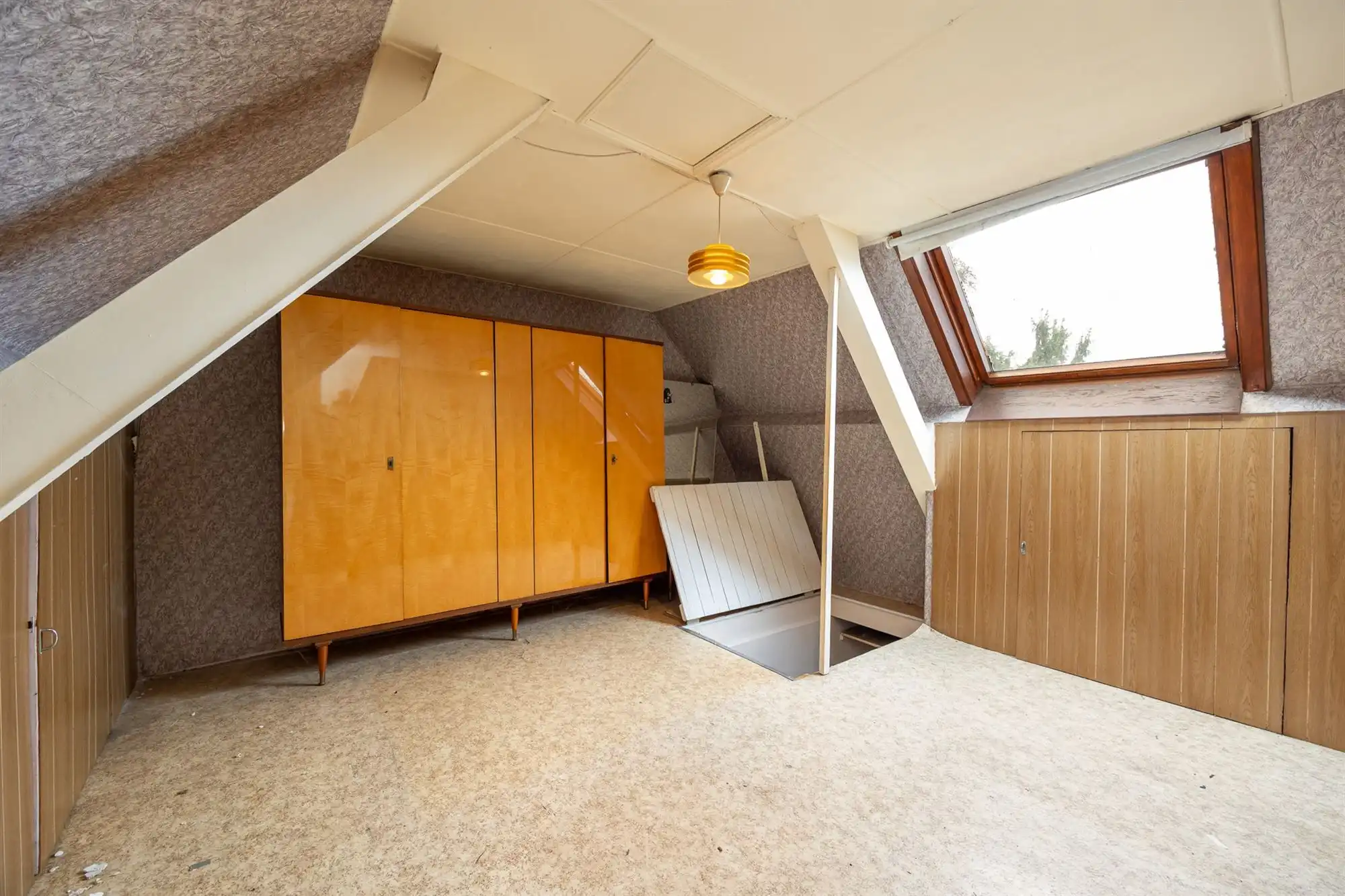 Te renoveren woning op mooi perceel van 256m² foto 8