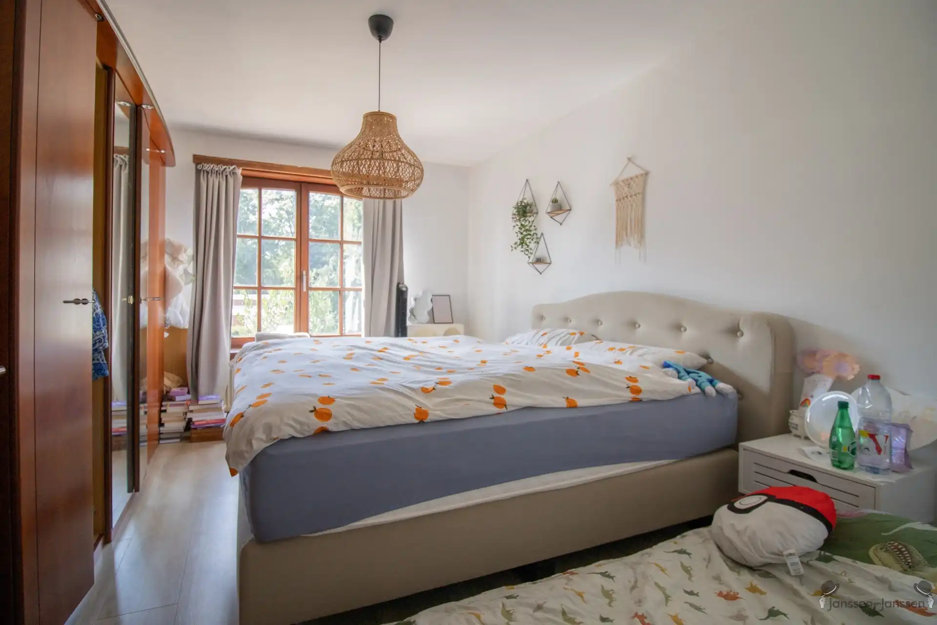 Ruime op te frissen villa met 2 keukens, 2 badkamers en min. 5 slaapkamers op 1.157 m² foto 21