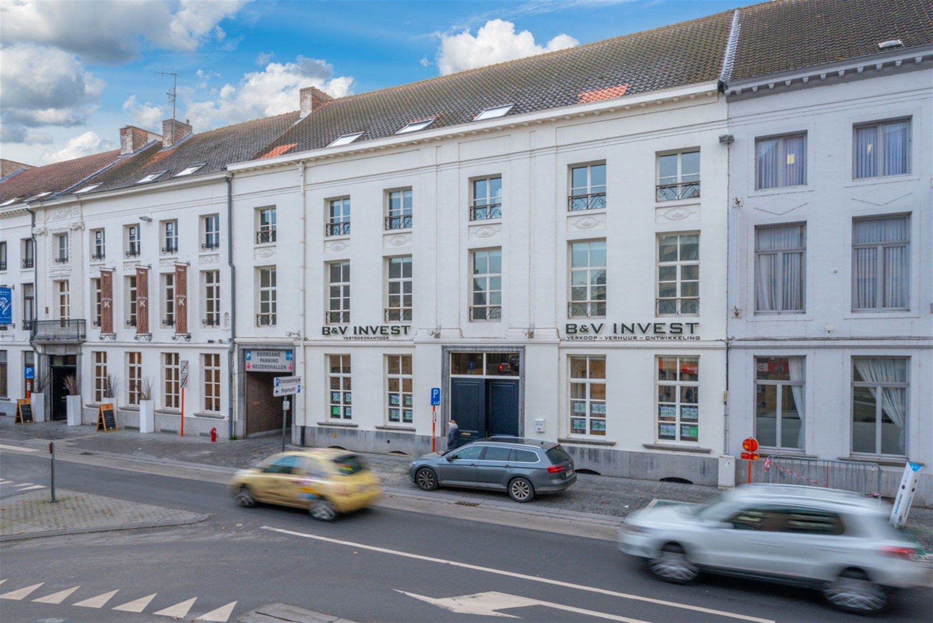 Representatief kantoor- of handelspand op topligging aan het Keizersplein in Aalst foto 9