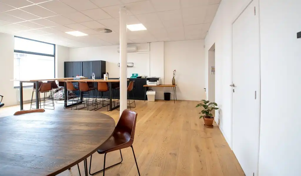 Loftkantoor te huur in The Real Factory in Gent foto 8