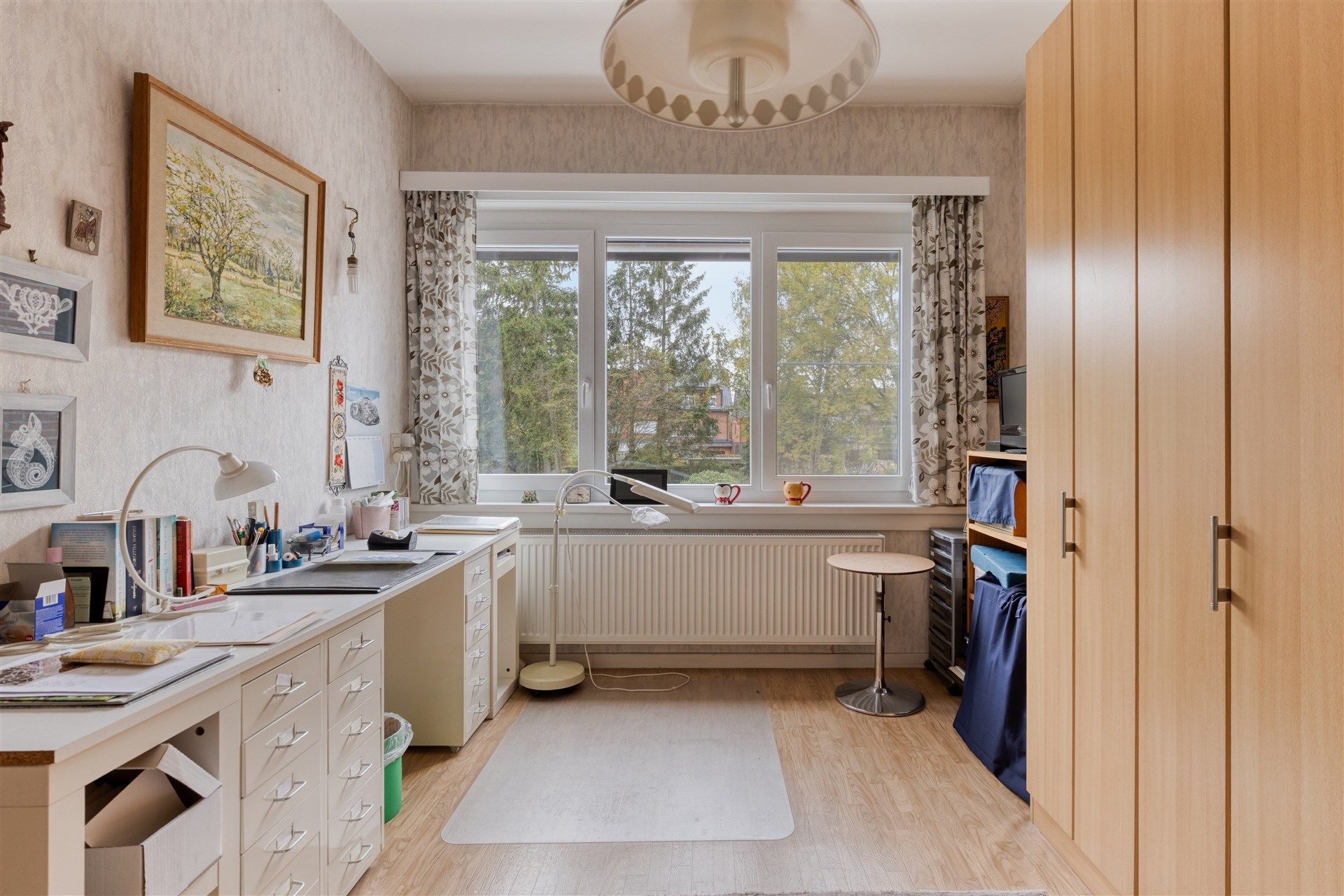 Ruime gezinswoning met 8 a 9 slaapkamers, een riante tuin en een prachtig uitzicht op weiland. foto 20