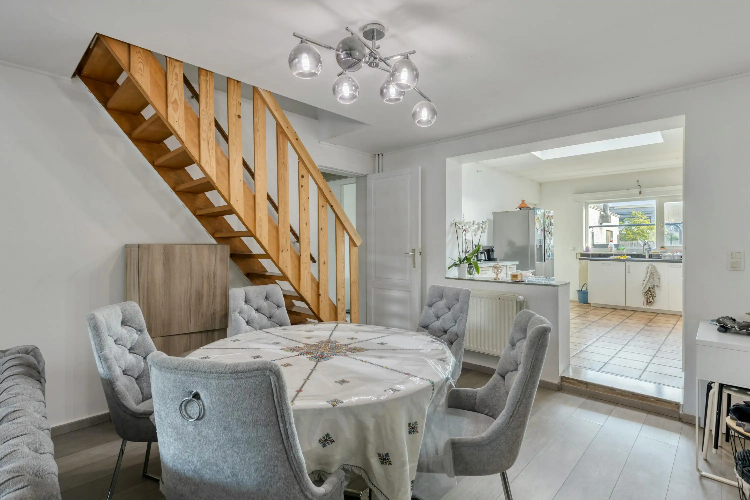 Ruime woning met 4 slaapkamers te koop in Strombeek foto 6