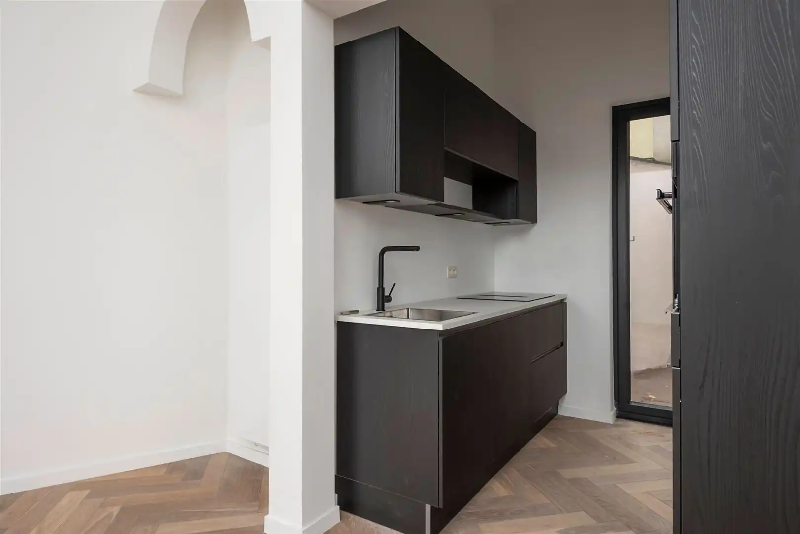 Majestueus burgerhuis met studio foto 11