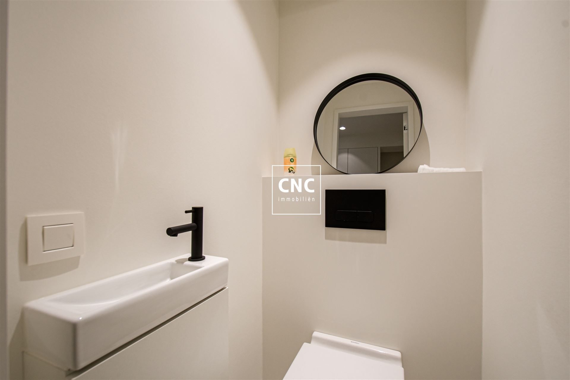 Prachtig gerenoveerd hoekappartement in het hart van Knokke foto 7