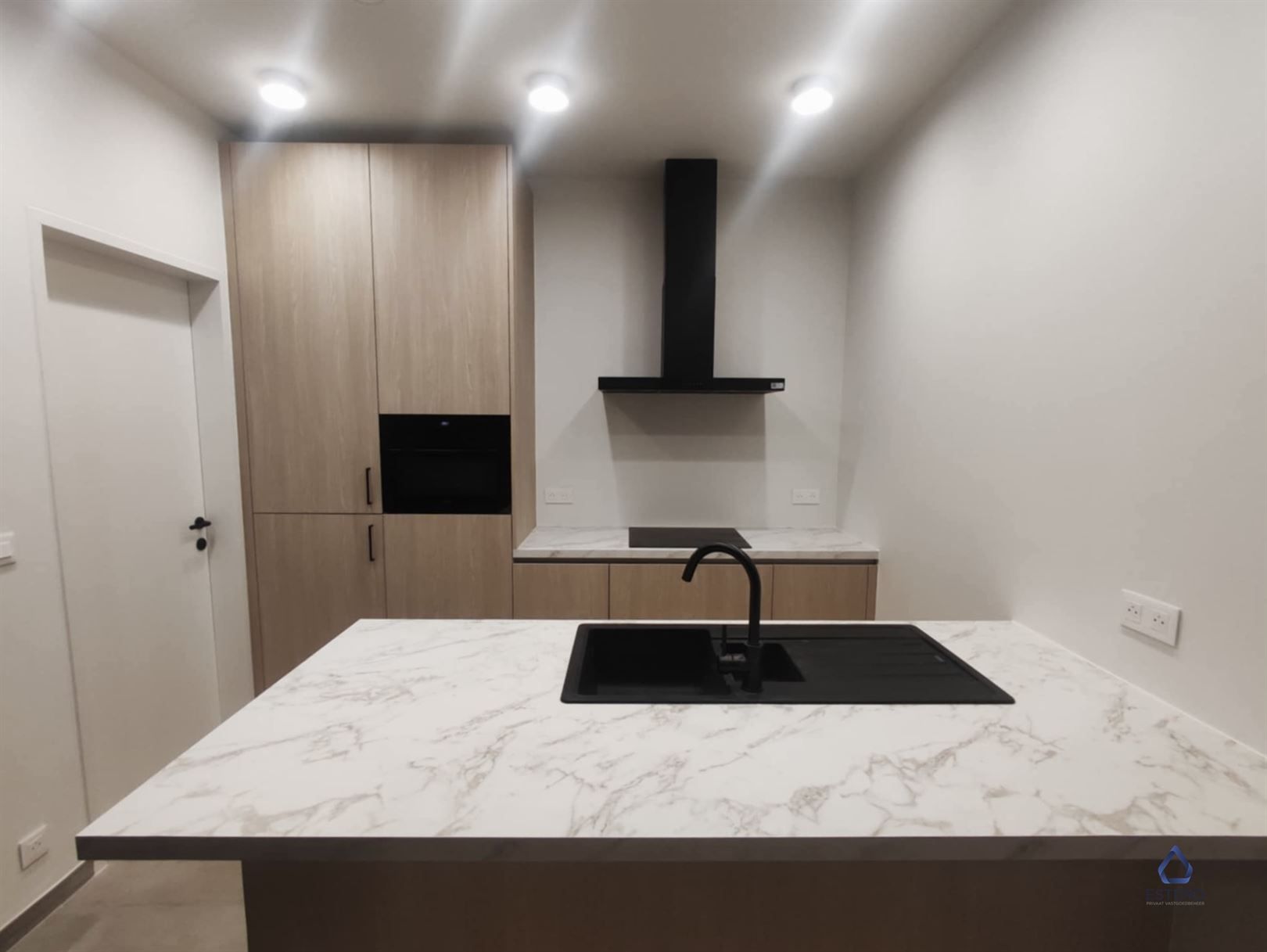 Energiezuinige nieuwbouwappartement met staanplaats en gemeenschappelijk zwembad foto 4