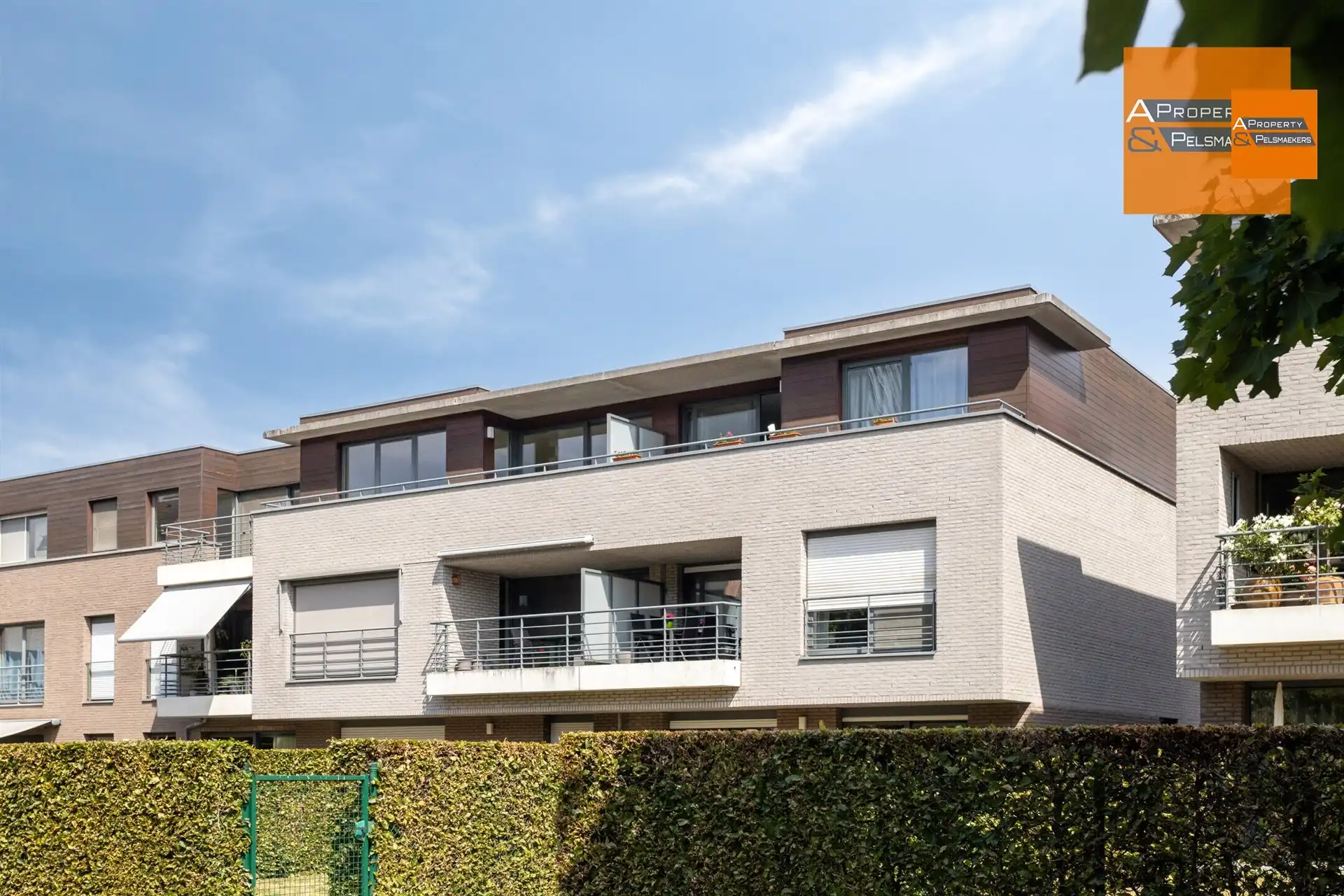 Appartement foto {{pictureIndex}}