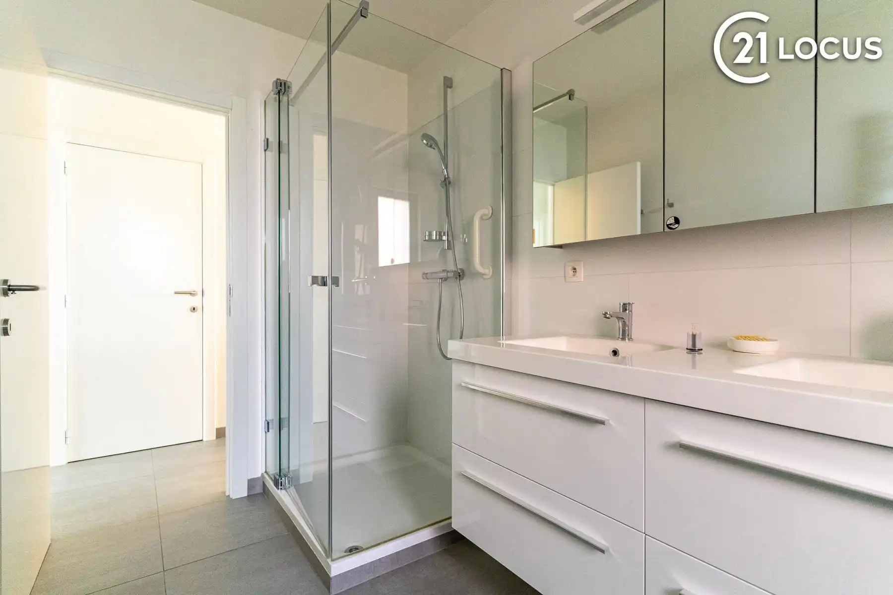 Instapklaar appartement te huur in hartje Bazel foto 17