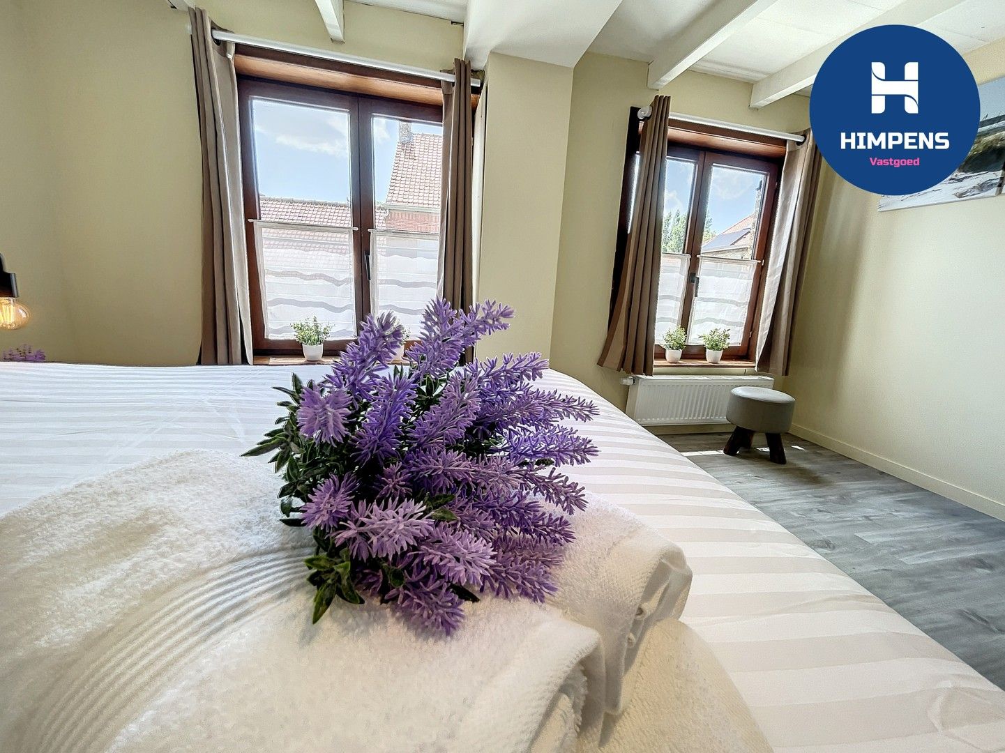 Instapklare woning te koop in het charmante Steenkerke! foto 11