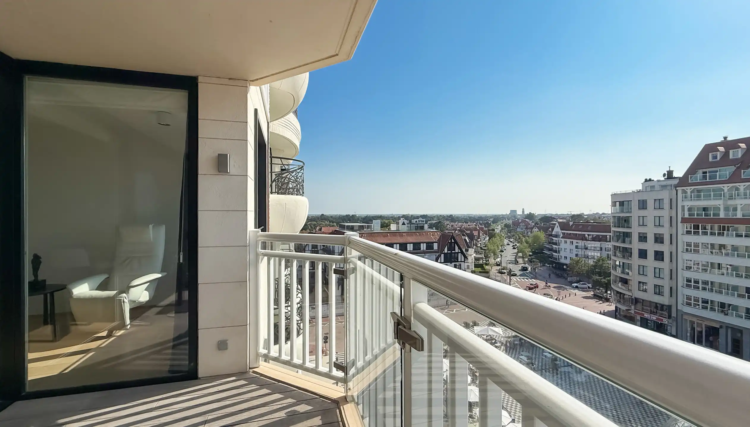 Uitzonderlijk appartement in de iconische residentie Carlton foto 15