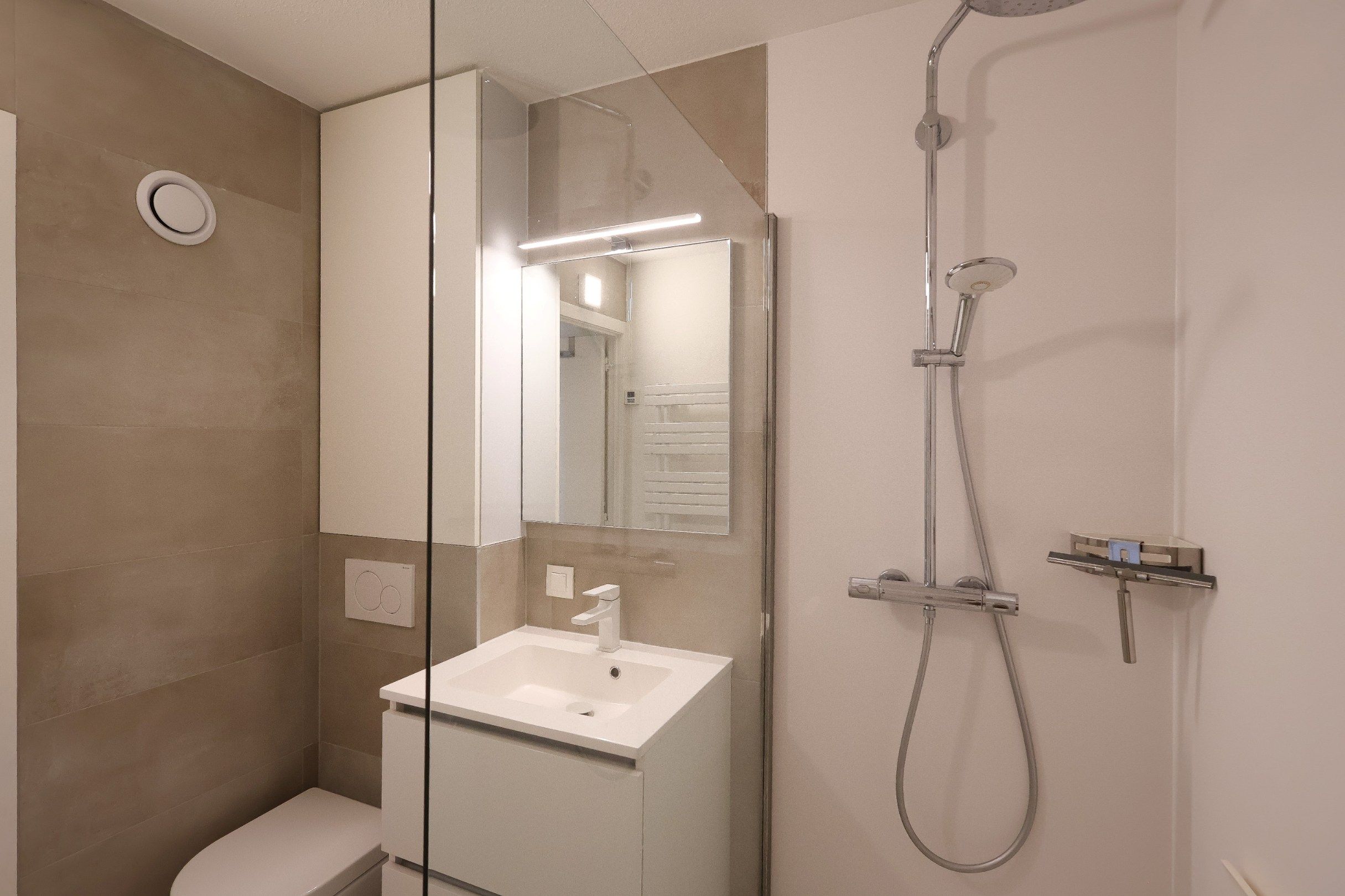 Ruime studio met prachtig zeezicht in de Res. Plaza I foto 7