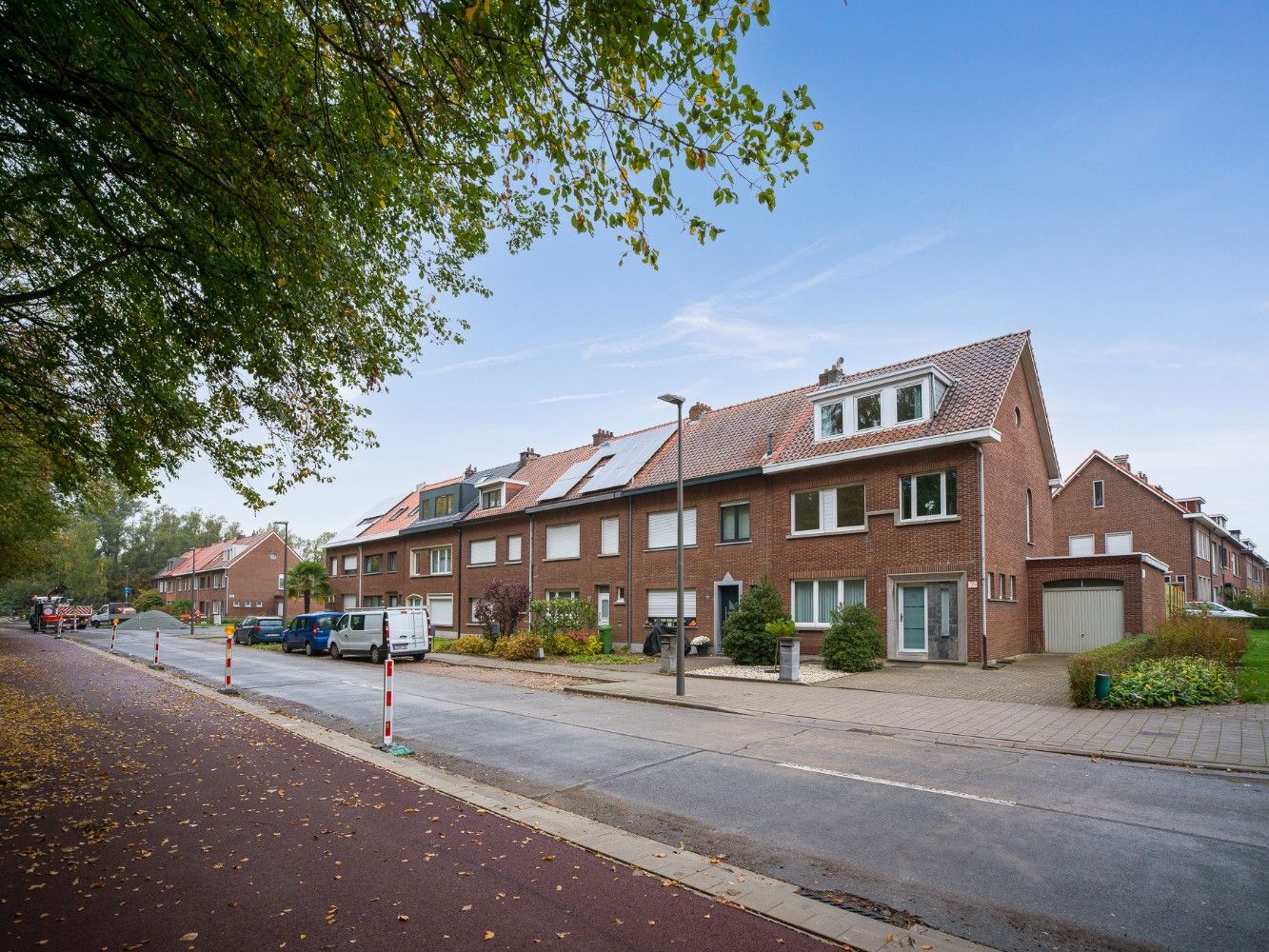 Ruime, instapklare woning met 4 slpk., inpandige garage en tuin foto 35