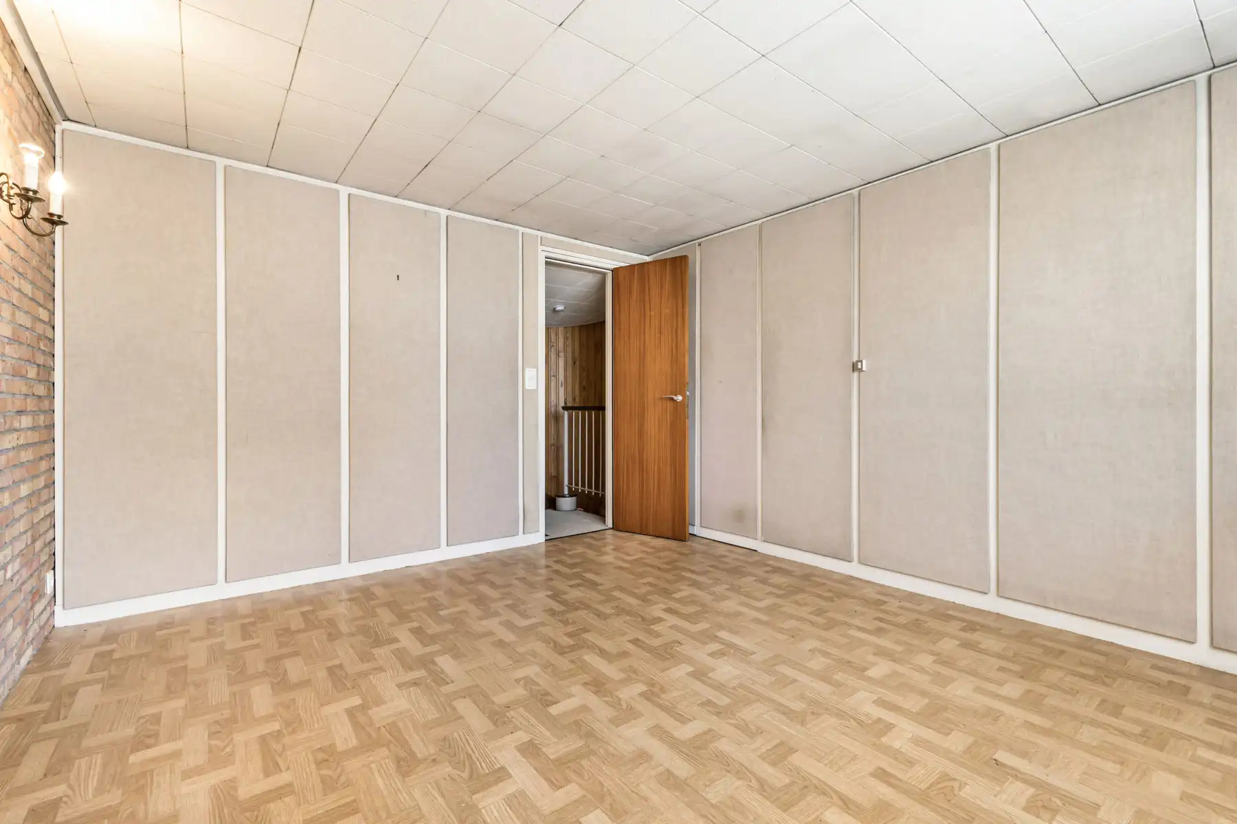 Bungalow met 2 slaapkamers, garage en tuin foto 18