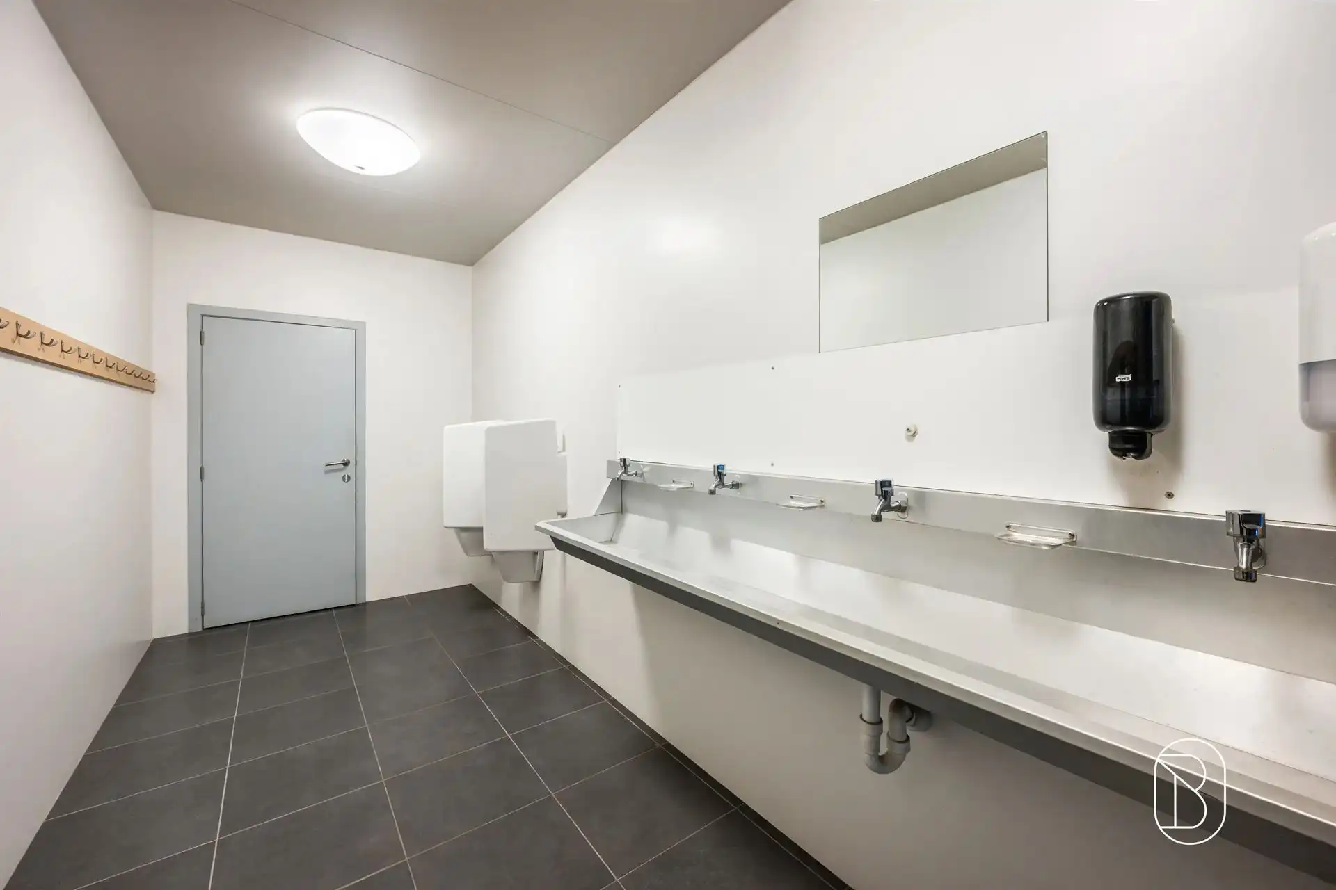 Multifunctioneel bedrijfsgebouw te koop in Kuurne foto 15