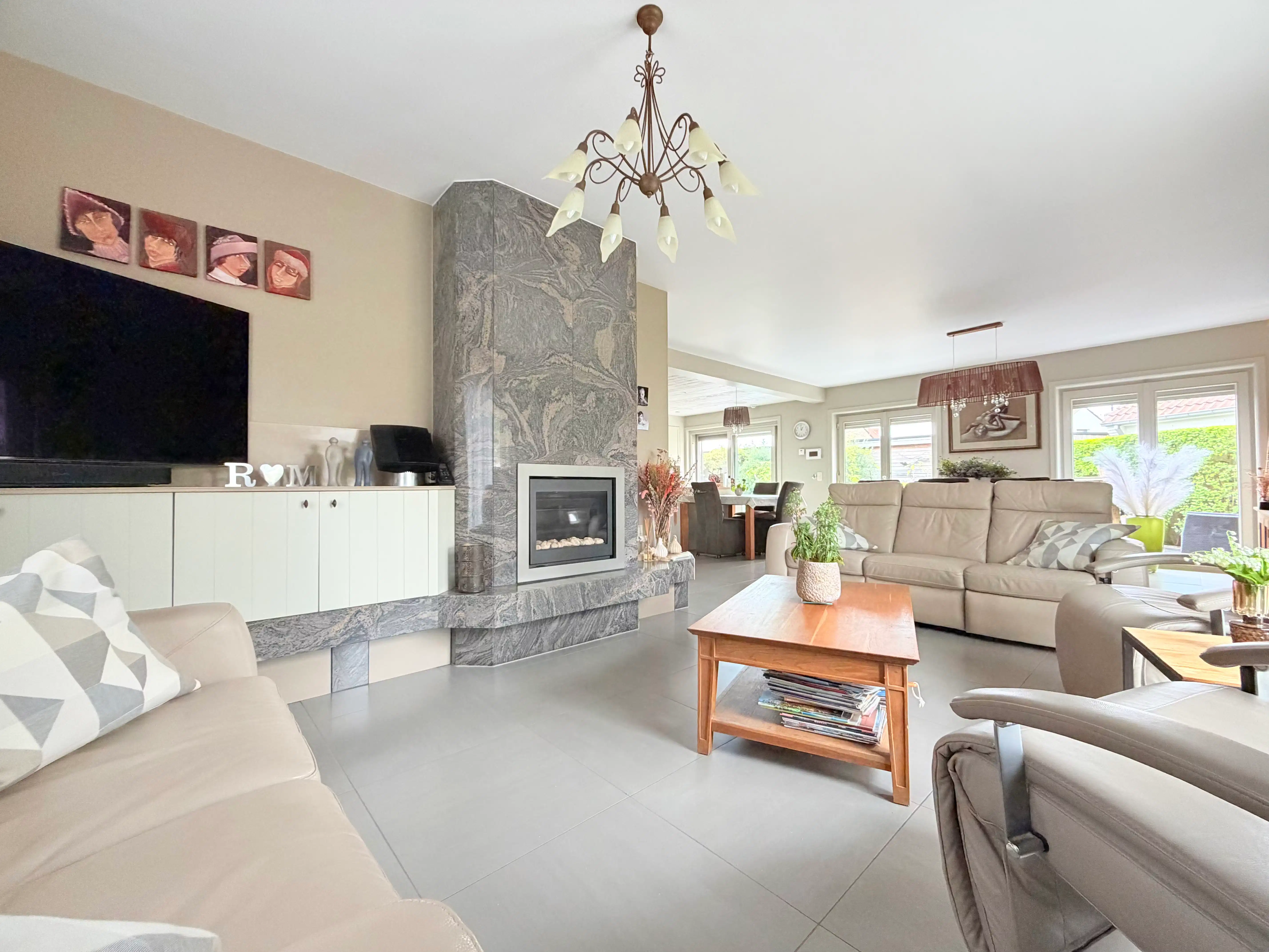 Alleenstaande woning in rustige wijk (551m2) foto 4