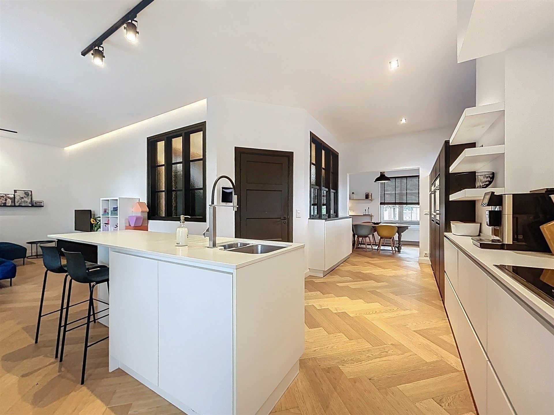 Historisch wonen in Clinge: oud-gemeentehuis (400m²) foto 5