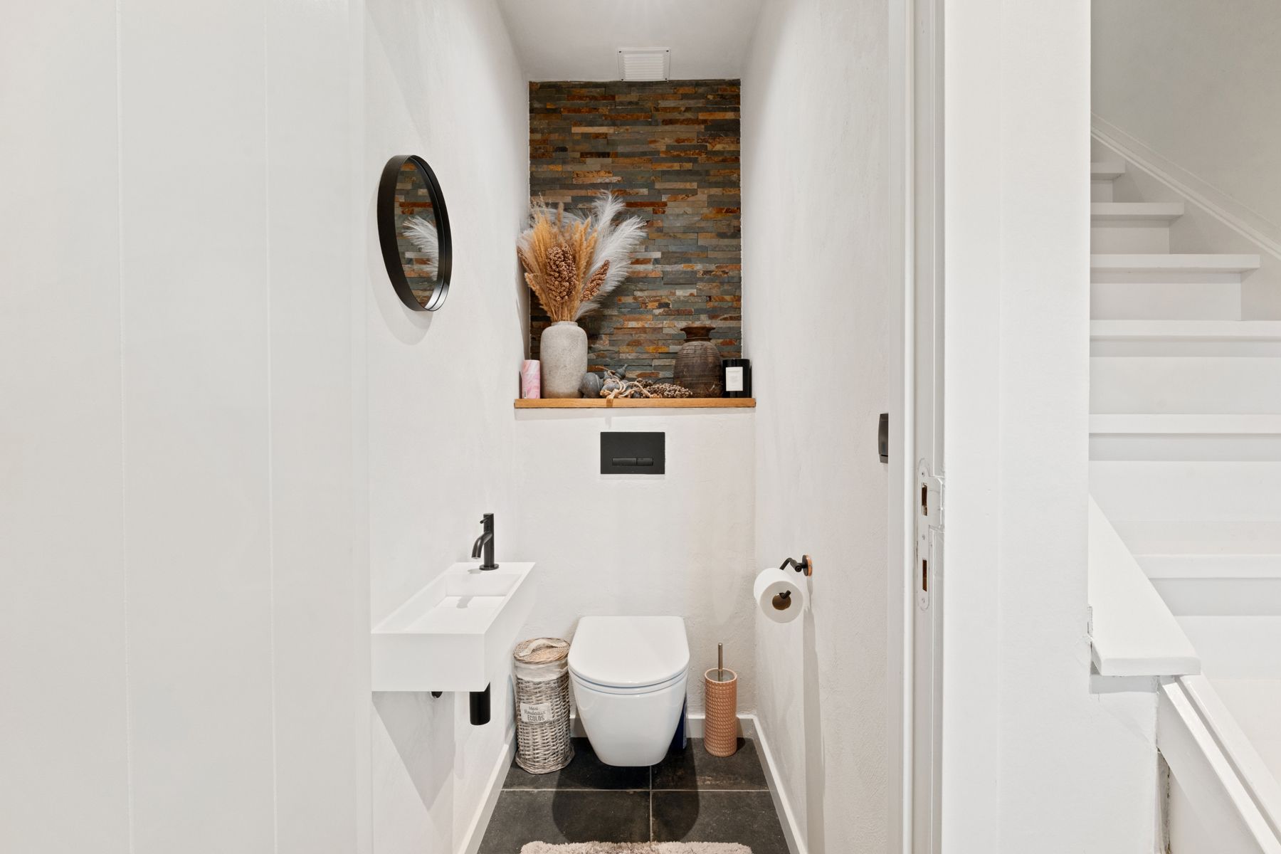 Energiezuinige gezinswoning met grote zuidgerichte tuin in Lochristi foto 3