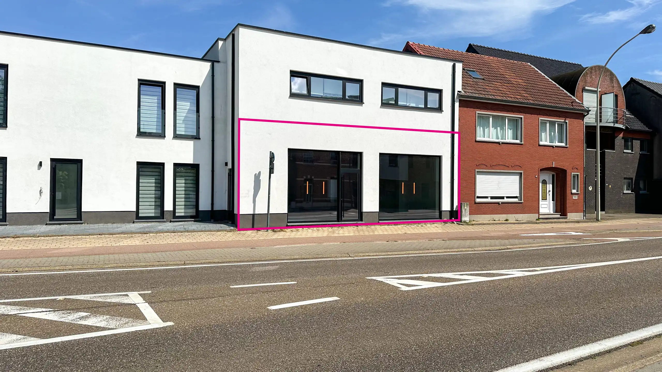 Afgewerkt handelspand van 90m² in Heppen met parkeerplaats! foto 4