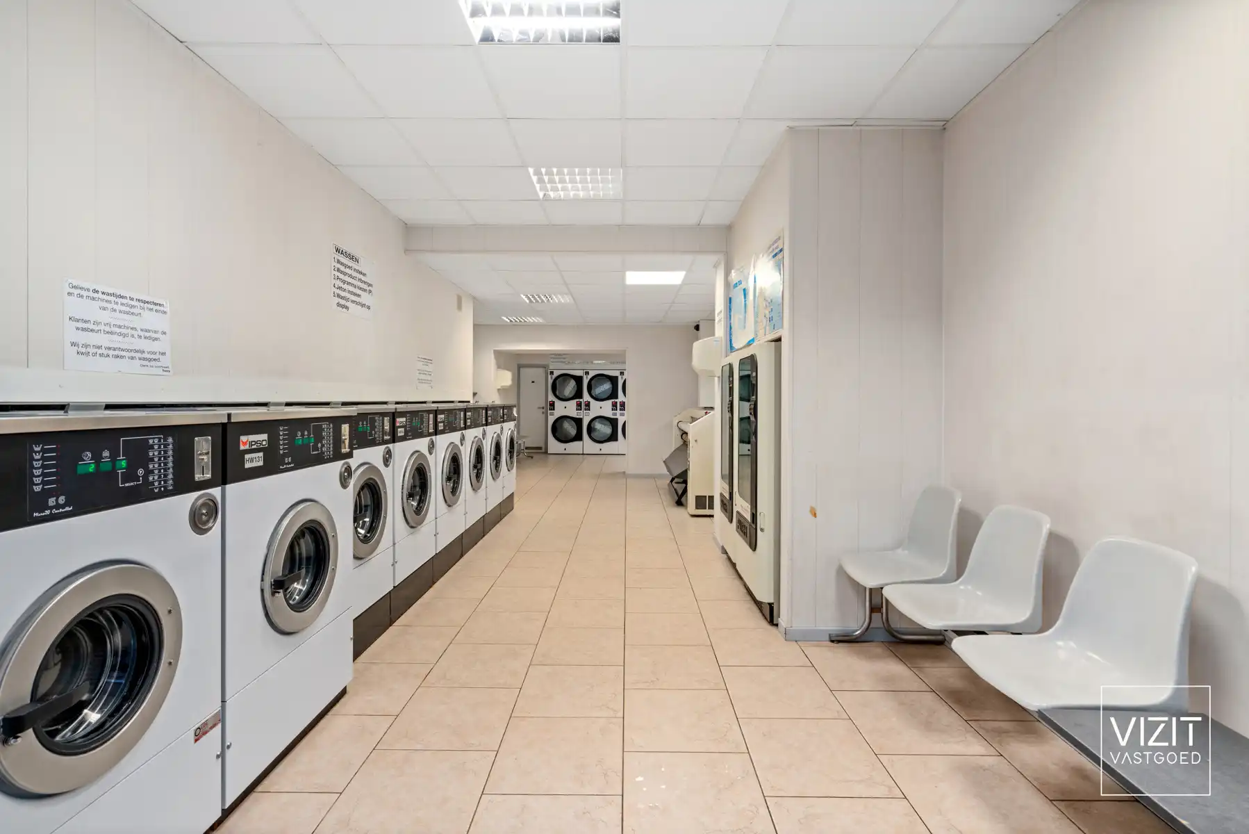 Handelsgelijkvloers met casco duplex woonruimte – centrum Erembodegem foto 2