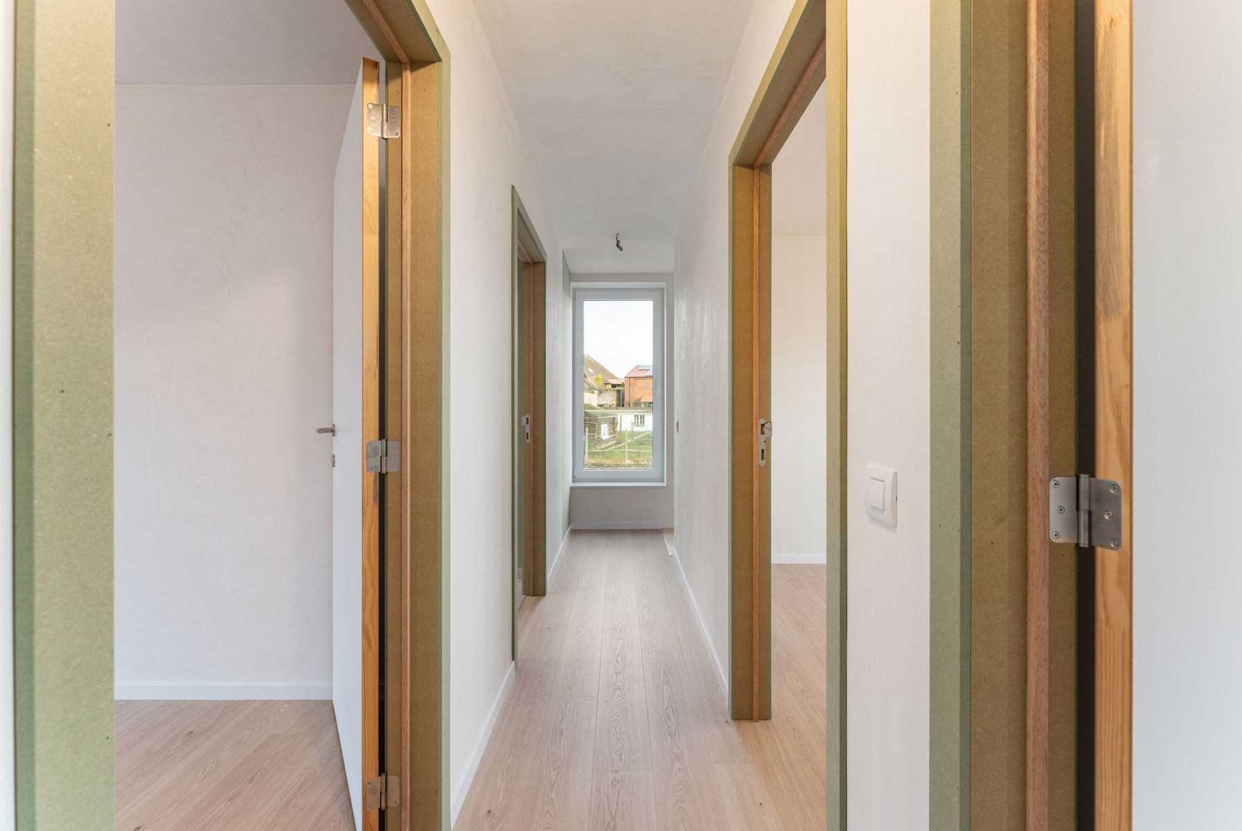 Instapklare nieuwbouwwoning te koop in hartje Pittem foto 21