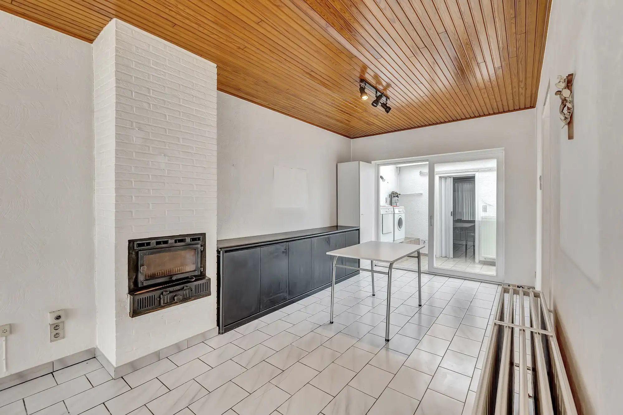 Te renoveren woning met veel potentieel nabij centrum foto 6
