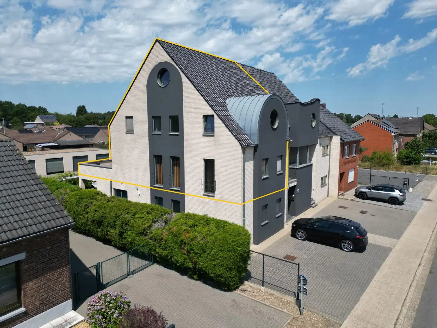 ZEER RUIME DUPLEX MET 3+ SLKS TE KOOP - MAASMECHELEN foto 2