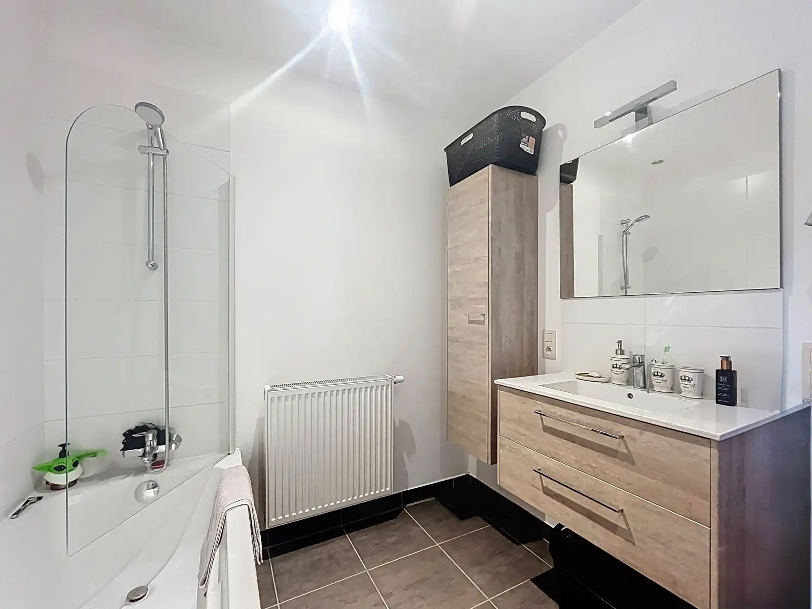 Rustig gelegen woning met 3 SLPK én Terras! foto 8