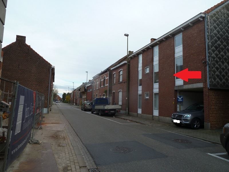 Zeer goed gelegen appartement met aparte garage! foto 3