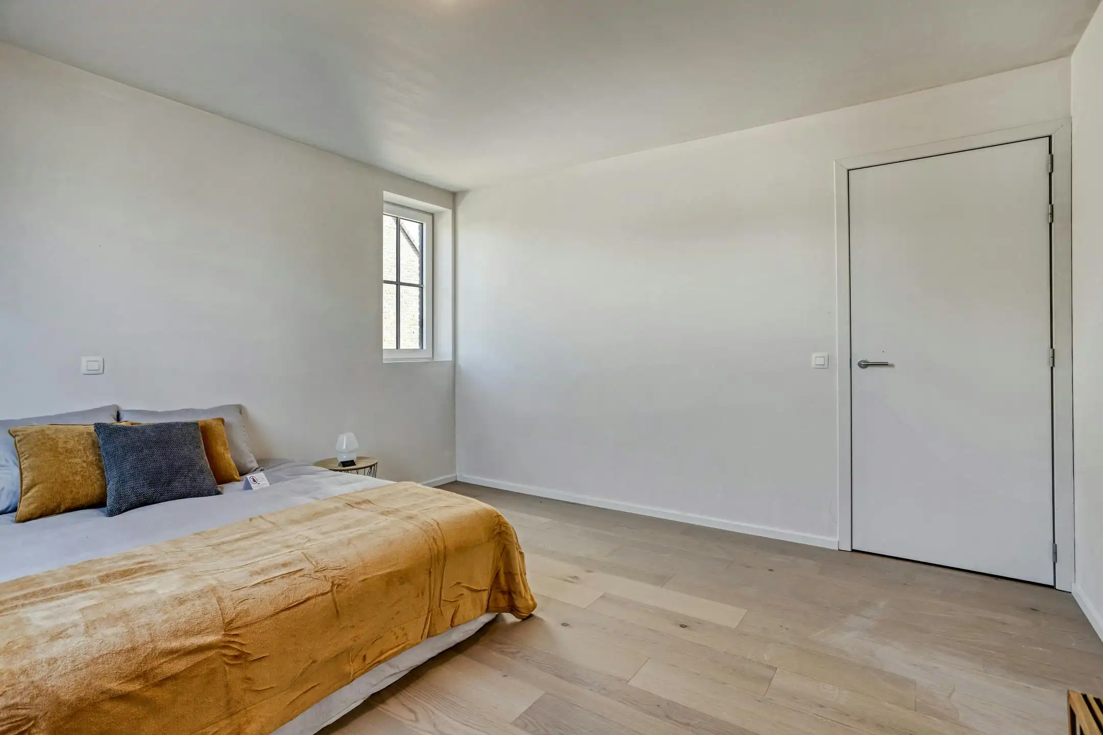 Nieuwbouw (6%) te koop in Elverdinge met 3 kamers en dubbele garage foto 4