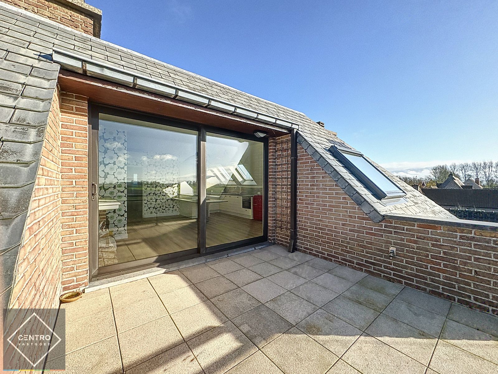 LEUK dakappartement met 2 slpks en garage met FANTASTISCH UITZICHT! foto 17