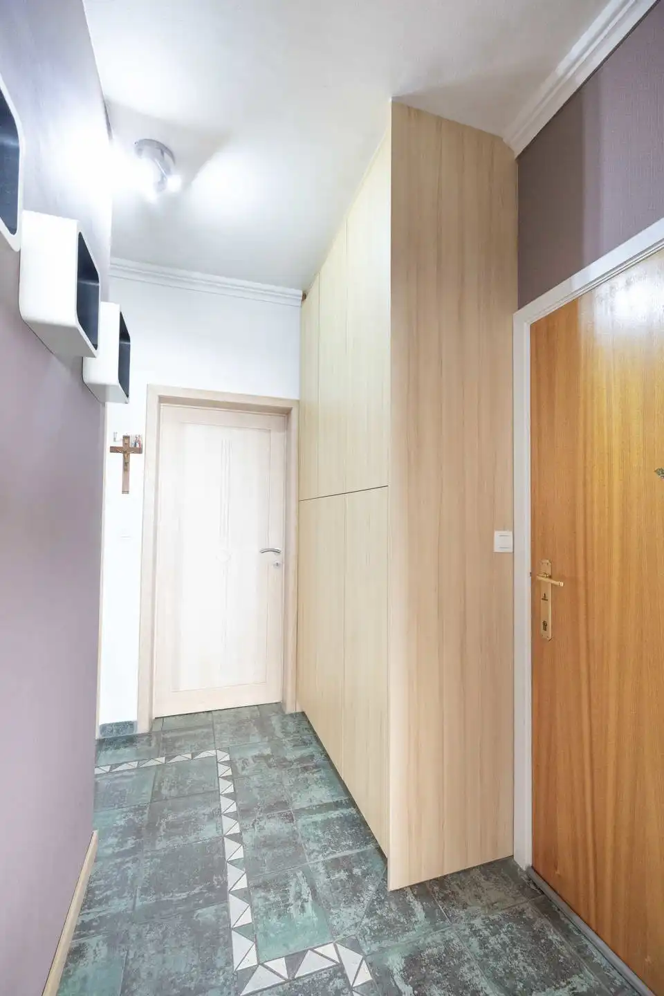 Mooie volumes en grote tuin, een zeldzaamheid in de stad foto 11