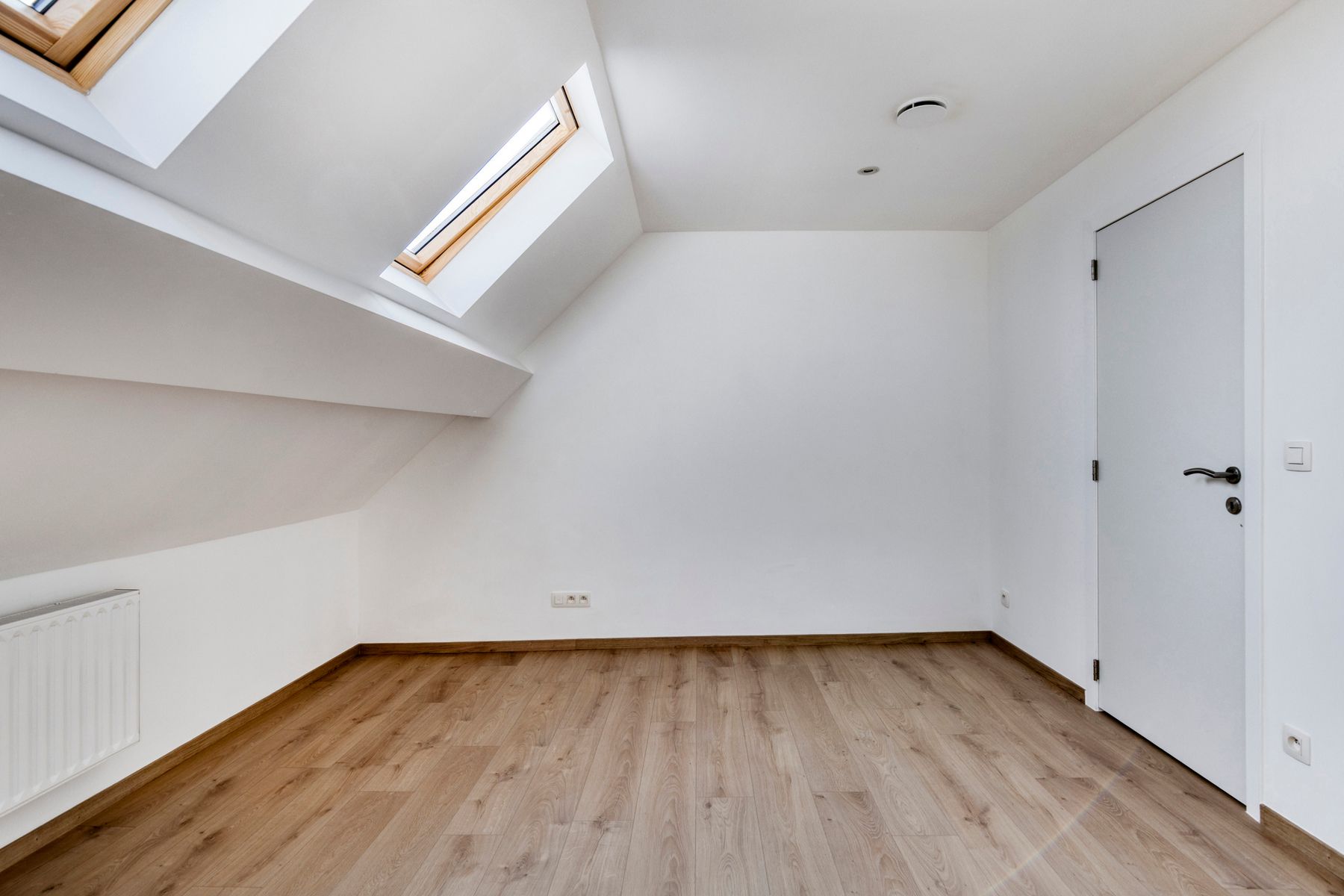 OPPORTUNITEIT!! VOLLEDIG GERENOVEERDE WONING IN CENTRUM ASSE foto 18
