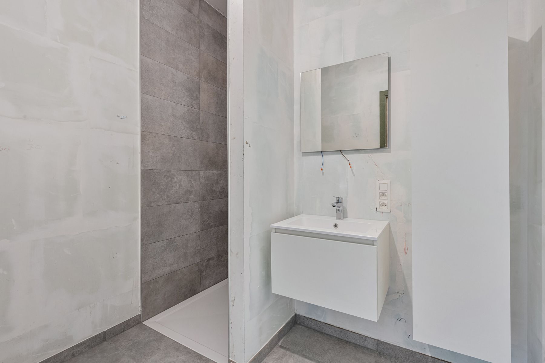 Nieuwbouwappartement met 2 slpks + terras foto 12