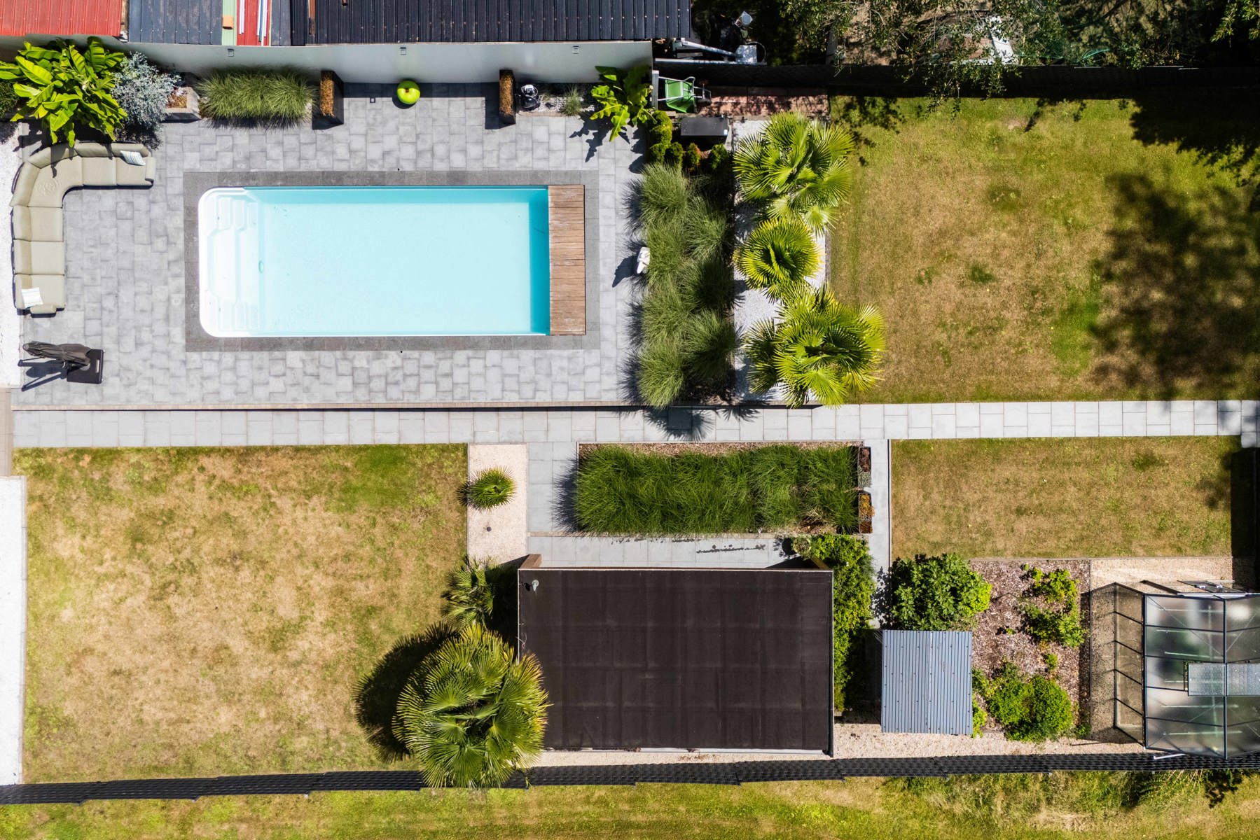 Instapklare woning 4 slpks met zwembad en poolhouse foto 3