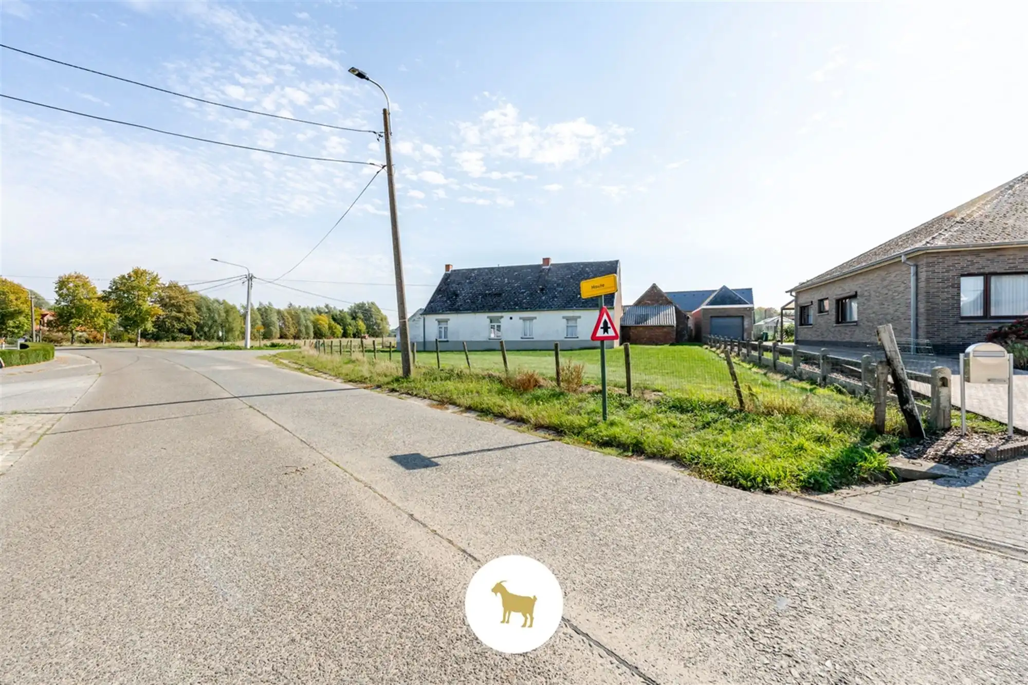 Mooi zuidelijk georiënteerd BOUWPERCEEL (ca. 618m²) voor OPEN BEBOUWING, landelijk gelegen én uitstekend bereikbaar foto 8