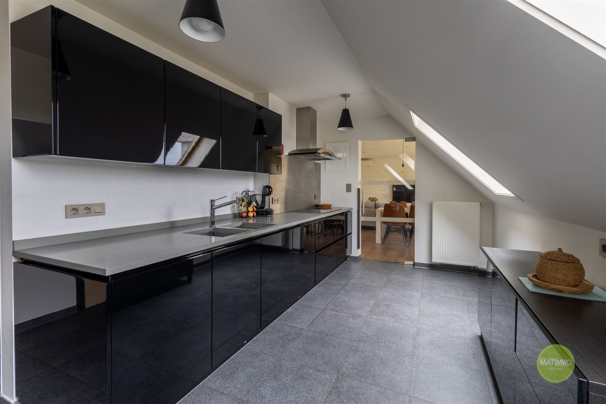 Penthouse met twee slaapkamers en ruim terras te Mol foto 9