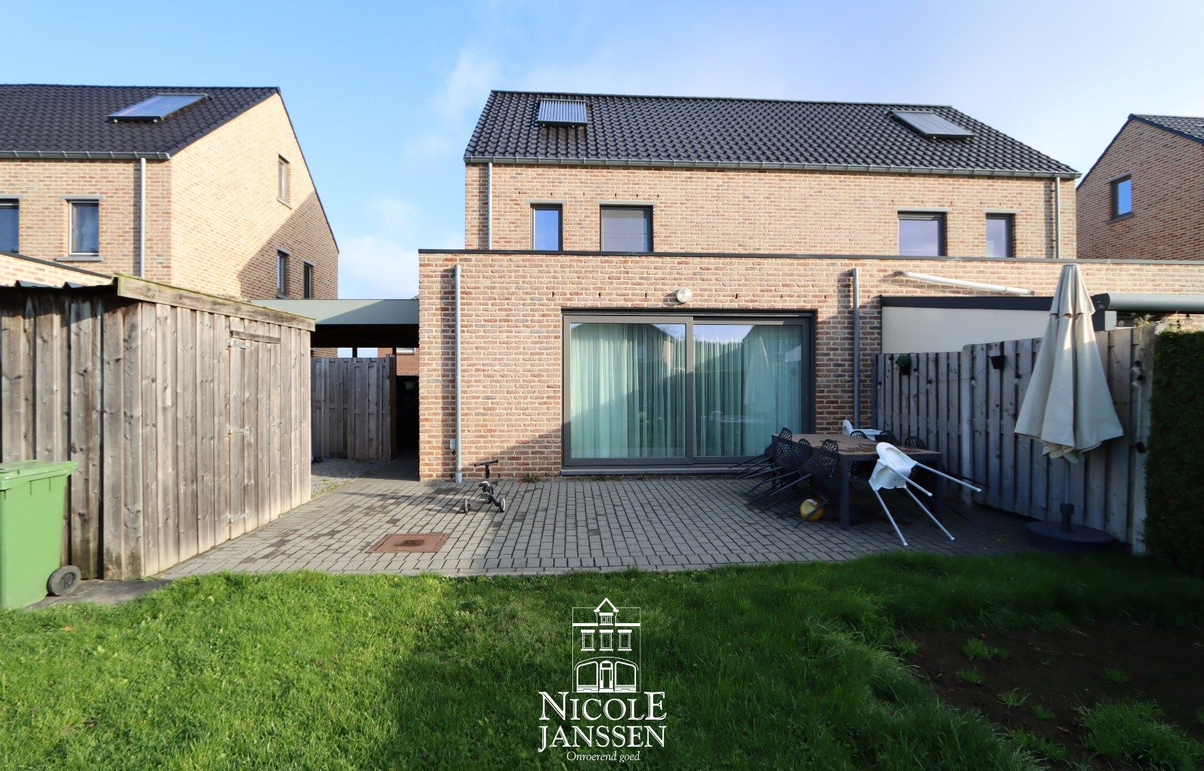 Halfvrijstaande nieuwbouwwoning met drie slaapkamers en carport foto 11