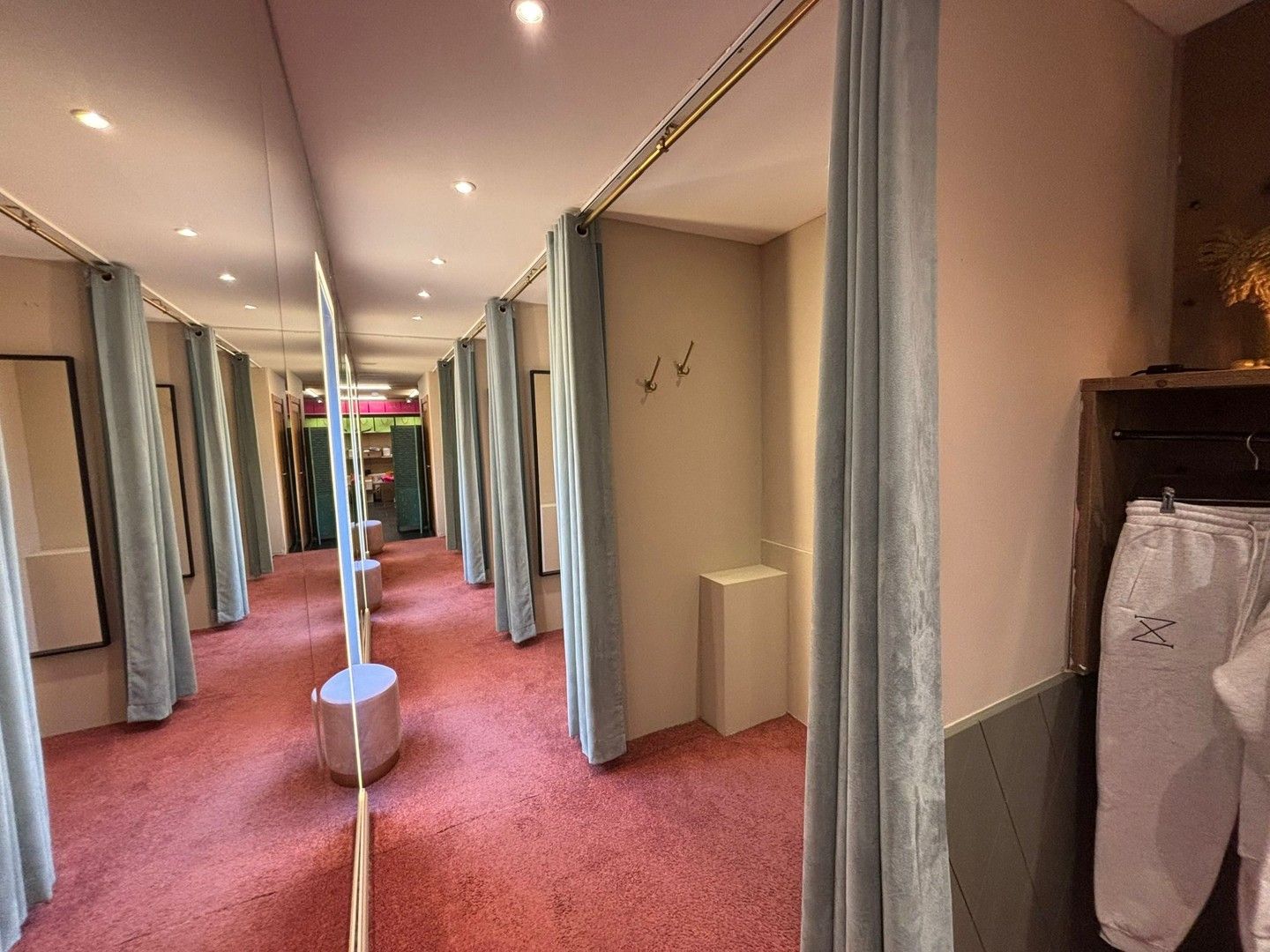 POP-UP WINKEL IN CENTRUM BRASSCHAAT foto 6