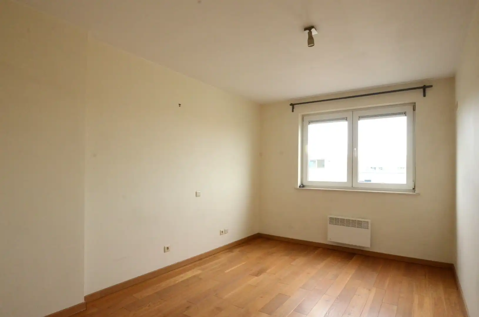 Zonnig appartement met 2 slaapkamers en terras met zicht op de jachthaven foto 5