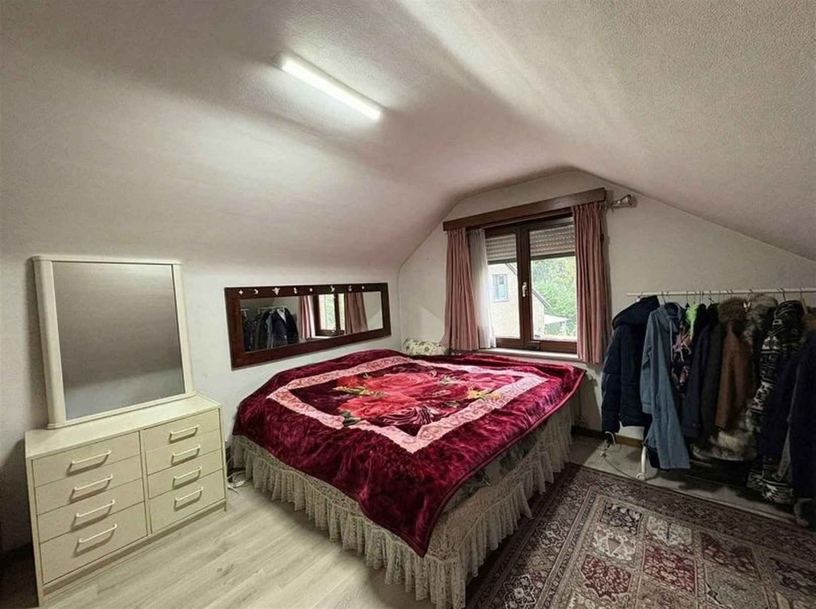 Woning centrum Stekene met mooie tuin foto 9