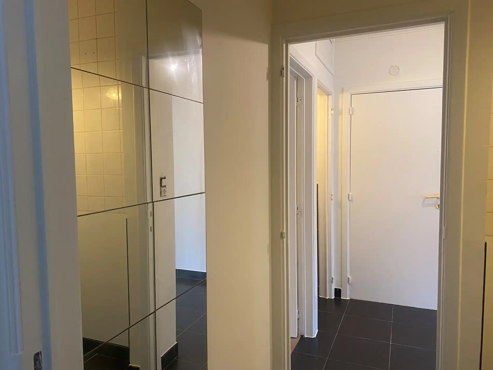 Recent gerenoveerd 2-slaapkamer appartement met terras te huur – Oostende📍 foto 22