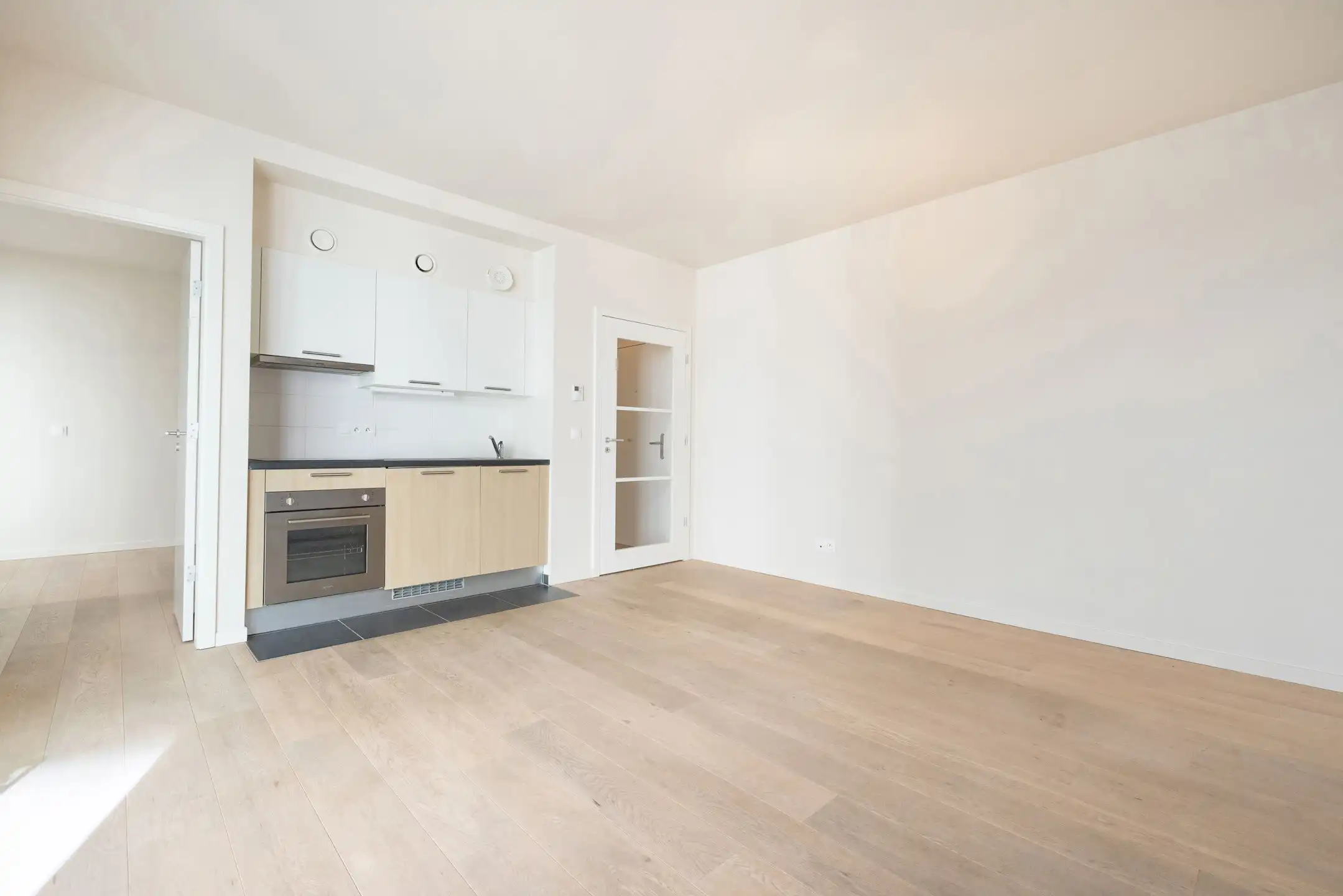 Stijlvol wonen met terras in de Europese wijk foto 11